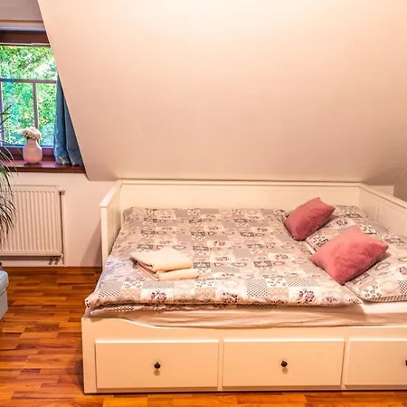 Cottage: Az Po Usi Vila Sloup (Liberec)