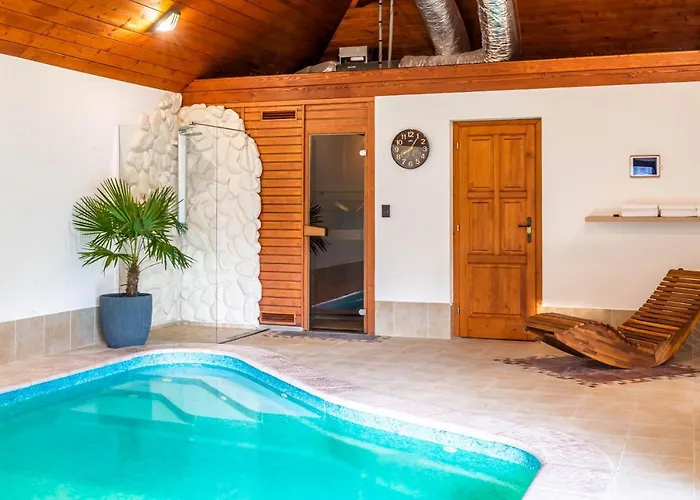 Cottage: Az Po Usi Sloup (Liberec)
